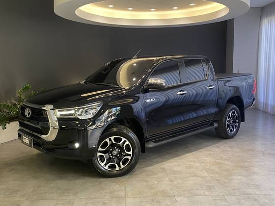 TOYOTA HILUX 2.8 D-4D TURBO DIESEL CD SRV 4X4 AUTOMÁTICO